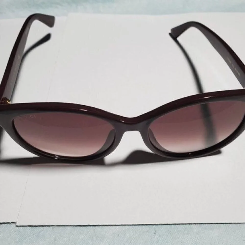 New- Authentic Gucci Brown Injection Molded Sunglasses